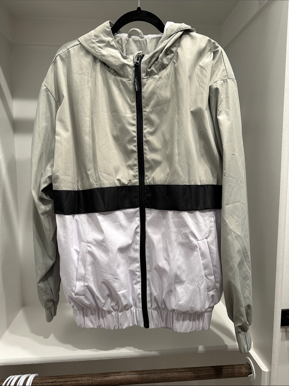 Men's Colorblock Hooded Windbreaker Jacket - Fern/White/Black